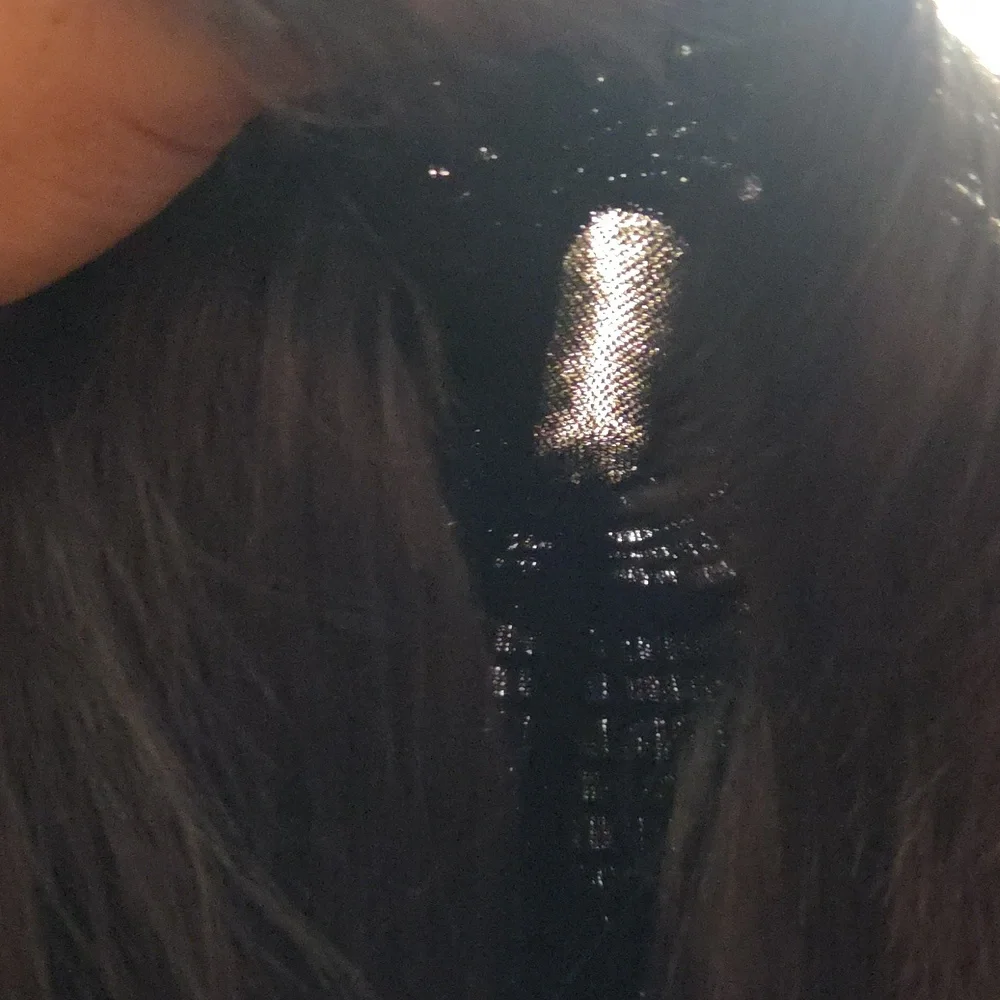 8in Sleek Black Human Hair Bob W/bang. - Picture 6 of 7